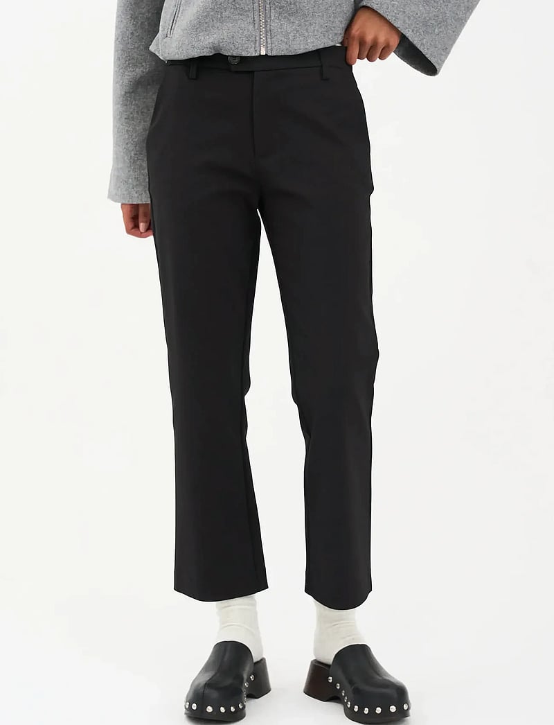 IVY Copenhagen - IVY-Alice Cropped Flare Pant NOOS - utsvängda jeans - black - 3