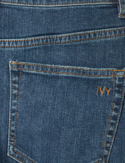 IVY Copenhagen - Milola EARTHxSWAN UHW Jeans Wash Or - hosen mit weitem bein - denim blue - 5