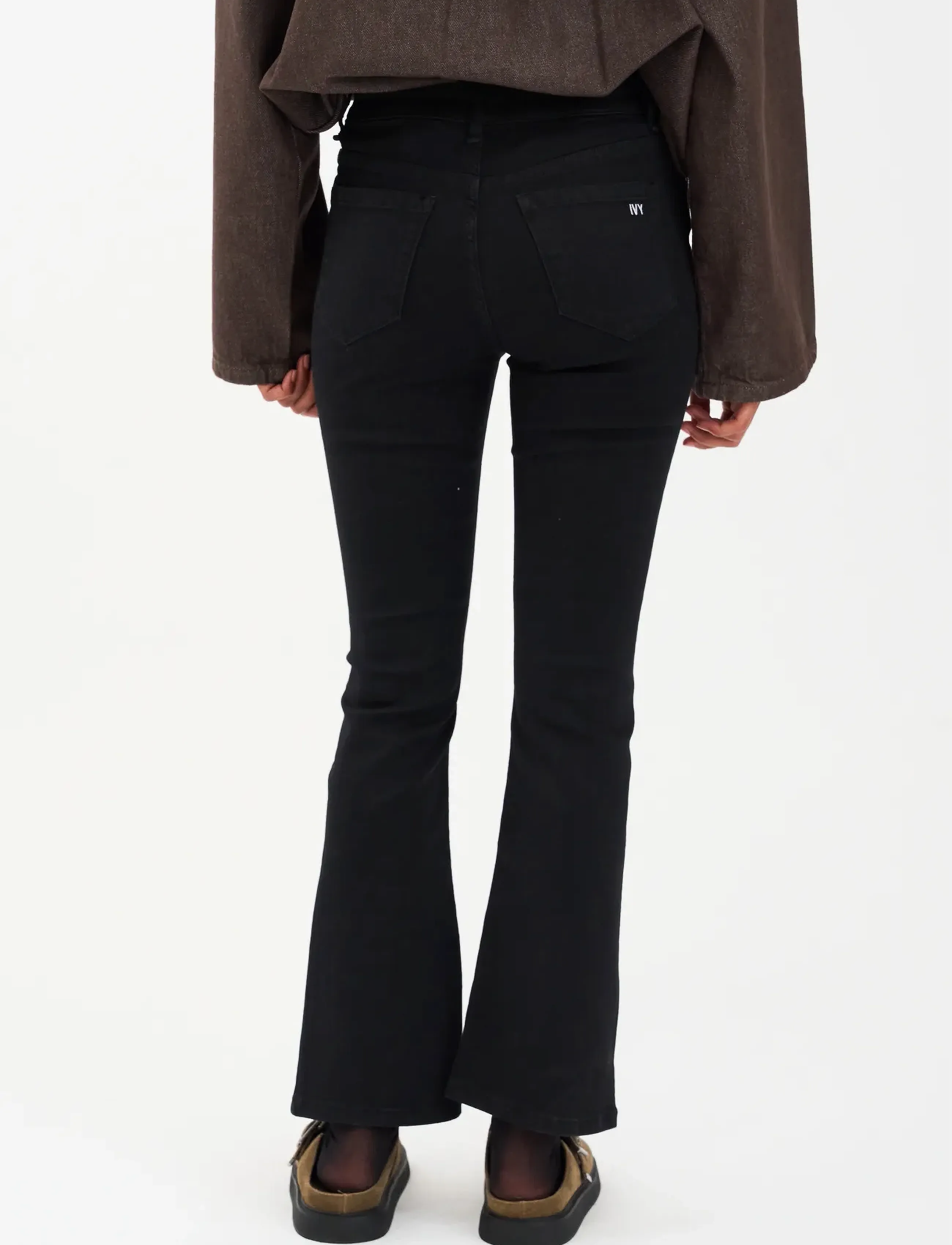 IVY Copenhagen Ivy-Johanna Kick Flare Jeans Wash C dam – bild 3