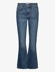 IVY Copenhagen - IVY-Tara EARTHxSWAN Jeans Wash Orga - utsvängda jeans - denim blue - 0