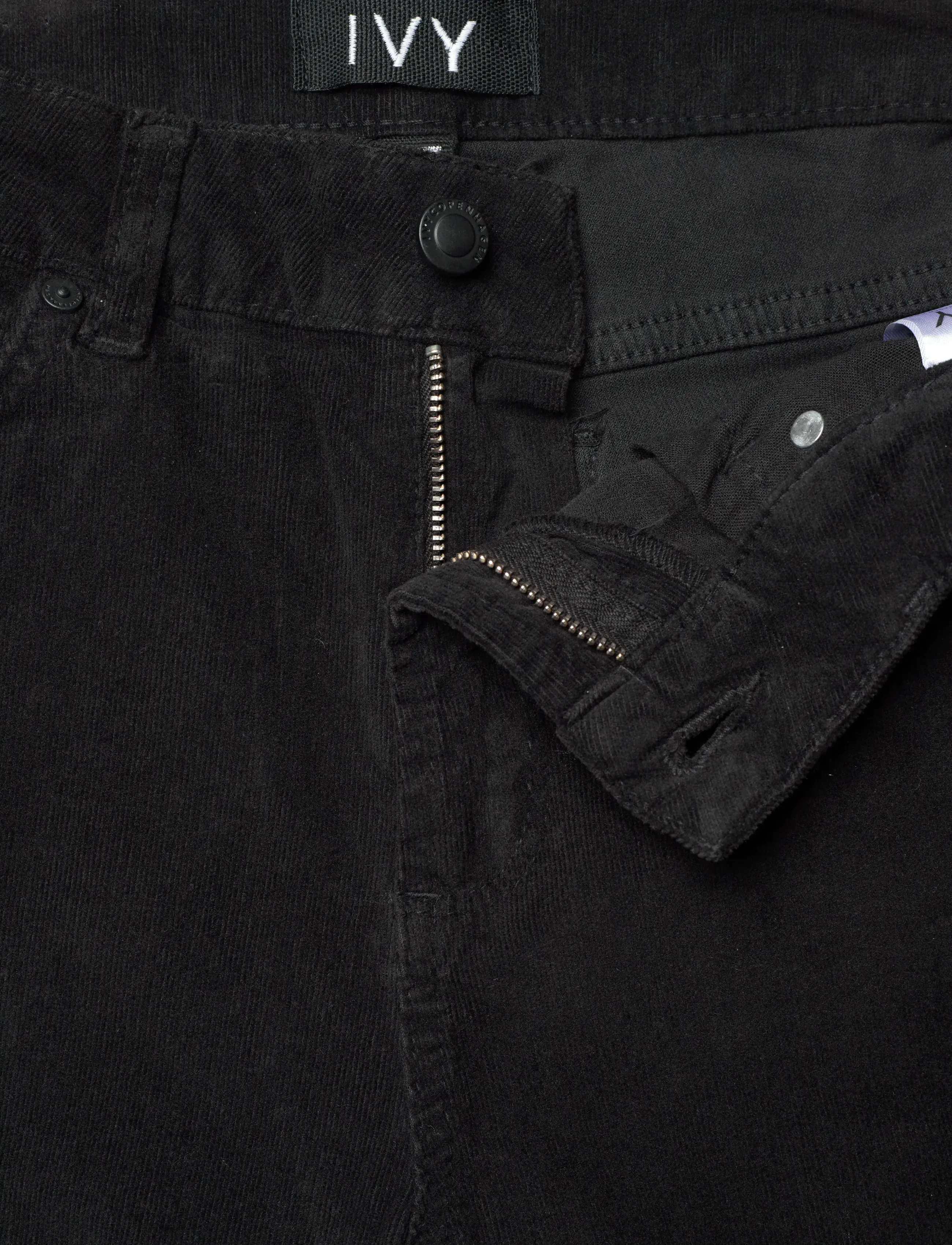 IVY Copenhagen - IVY-Johanna Jeans Exclusive Corduro - nuo kelių platėjantys džinsai - black - 3