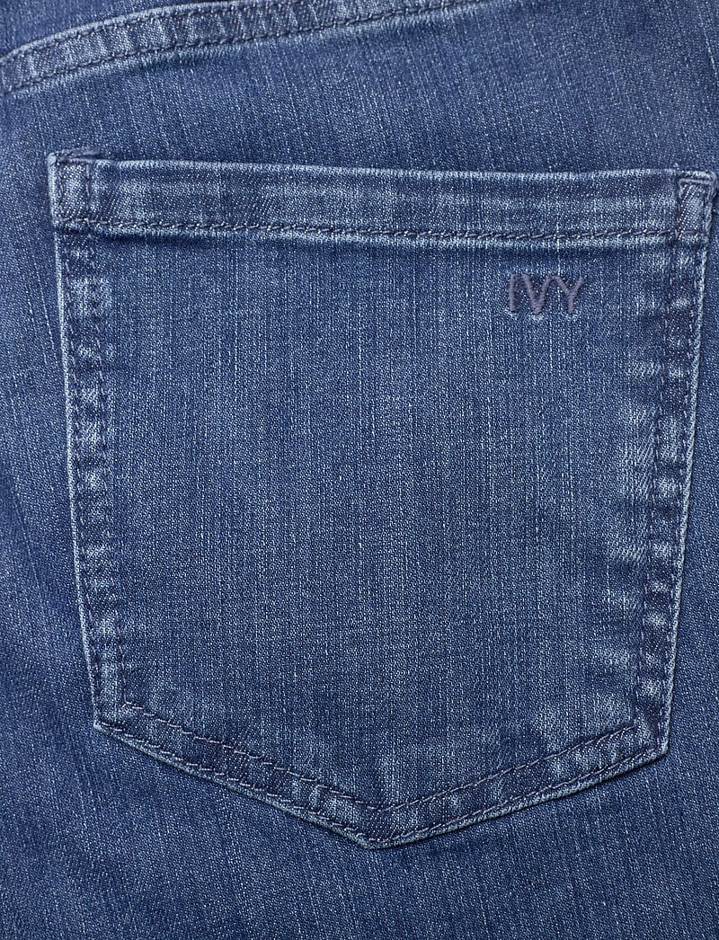 IVY Copenhagen - IVY-Lulu Jeans Split Wash Tenerife - utsvängda jeans - denim blue - 4