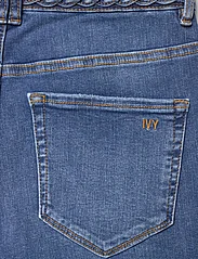 IVY Copenhagen - IVY-Tara 70's Jeans Wash Copenhagen - schlaghosen - denim blue - 4