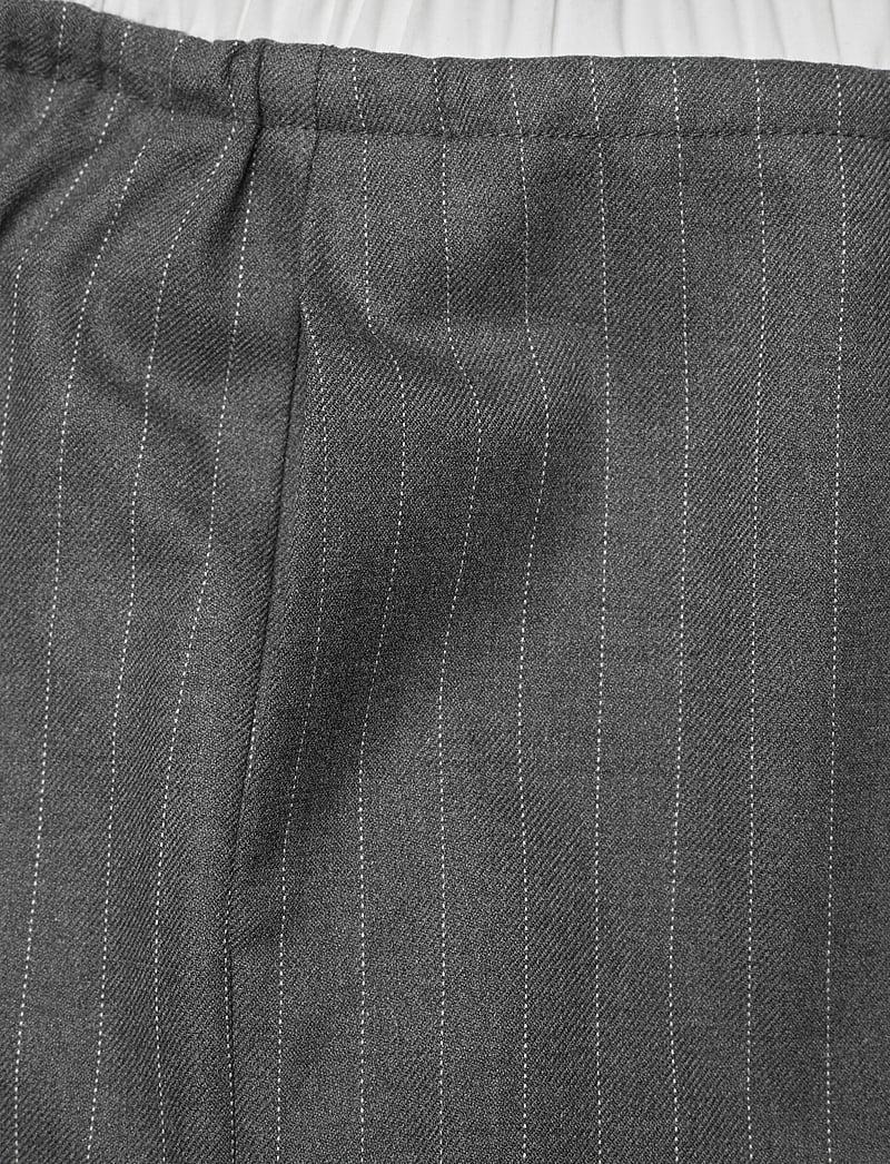 IVY Copenhagen - IVY-Alanis Sporty Pant Pin Stripe G - vida byxor - grey - 4