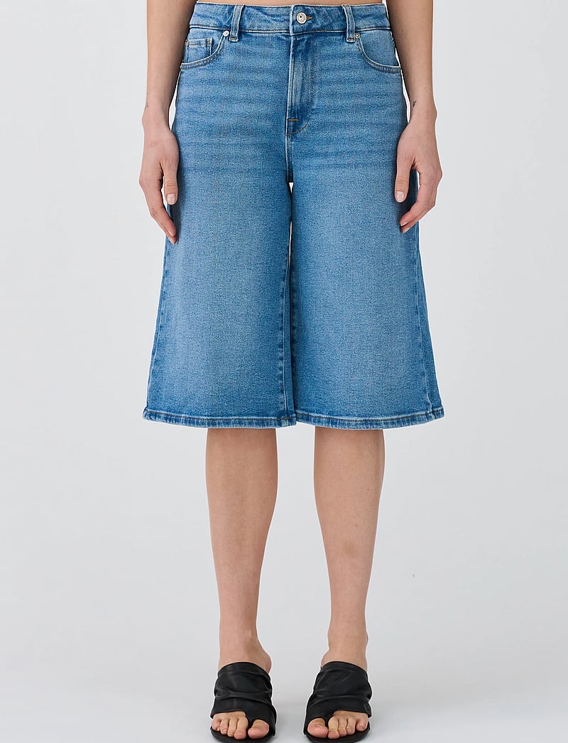 IVY Copenhagen - IVY-Augusta Long Shorts Wash Vigo - jorts - denim blue - 0