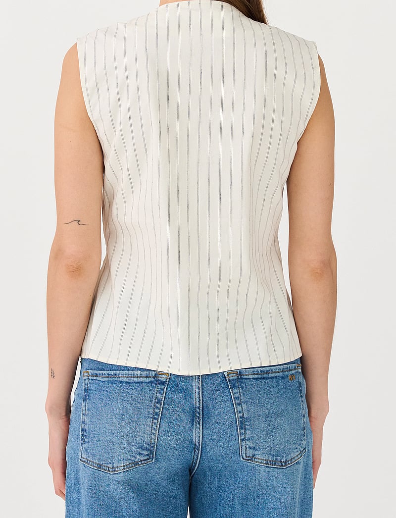 IVY Copenhagen - IVY-Carina Tie Vest - Ärmellose tops - ecru - 4