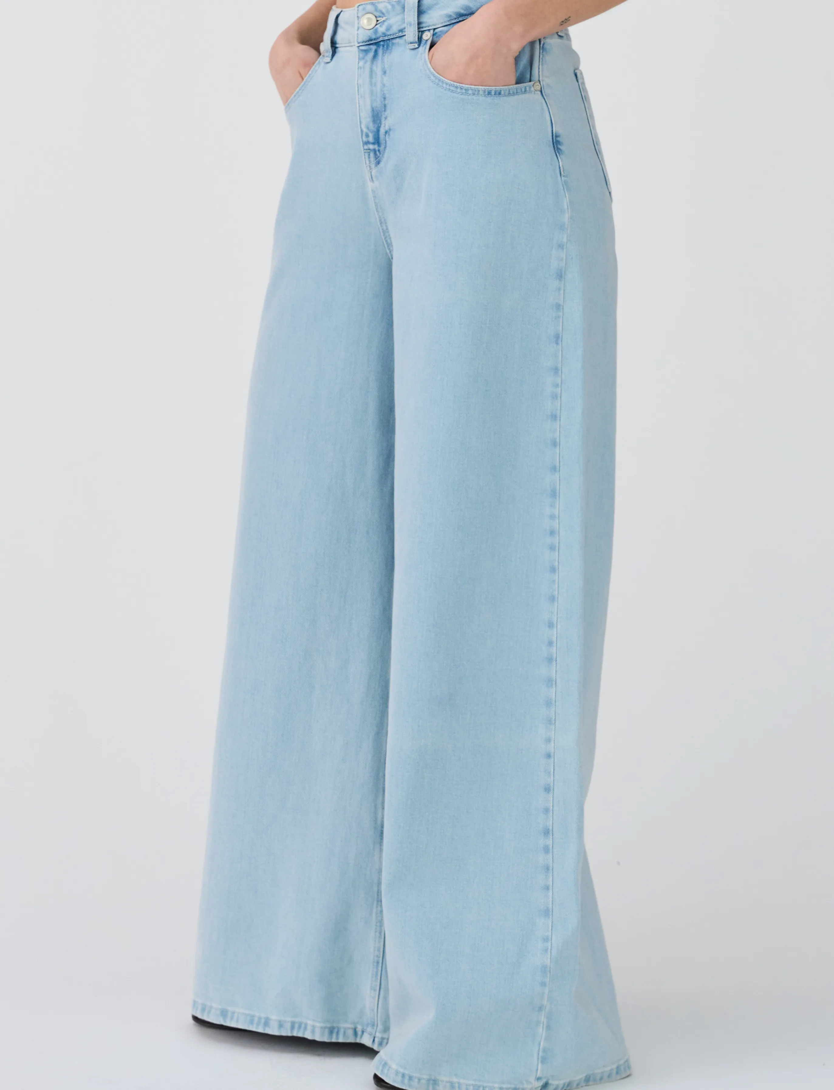 IVY Copenhagen Ivy-Tyla Oversize Jeans Wash Cannes, 31 x 32, Blue, Jeans > Flares, Dame