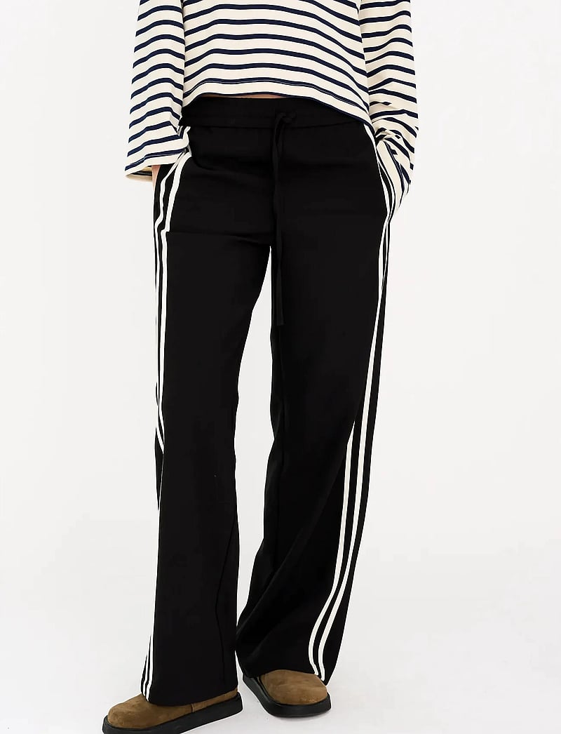 IVY Copenhagen - IVY-Augusta Sporty Pant - joggers - black - 3