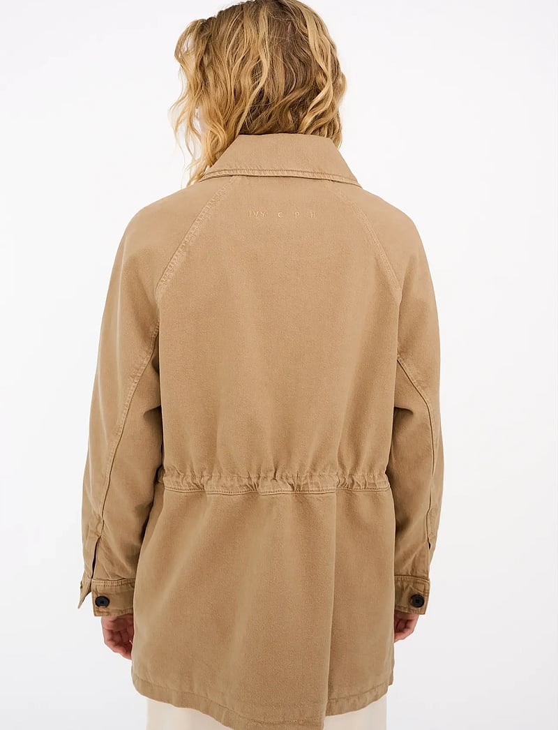 IVY Copenhagen - IVY-Daphne Barn Jacket - kevadjoped - dark forrest green - 3