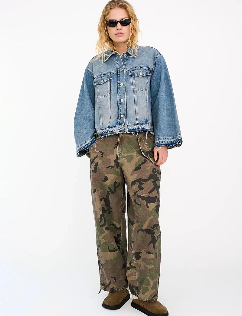 IVY Copenhagen - IVY-Penny Parachute Pant Wash Camou - barrel jeans - camouflage - 0