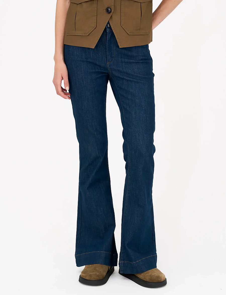 IVY Copenhagen - IVY-Ann Kate Charlotte Wash Palma R - flared jeans - denim blue - 3