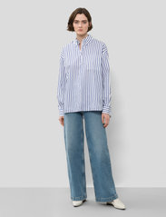 IVY OAK - STRIPED BLOUSE - marškiniai ilgomis rankovėmis - stripe night lobelia blue - 3