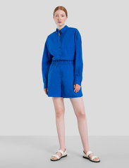 IVY OAK - PALOMA MIA Trousers - kasdienio stiliaus šortai - cobalt blue - 2
