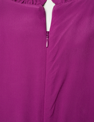 IVY OAK - Midi Length Ruffle  Dress - vidutinio ilgio suknelės - deep pink - 3