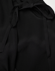 IVY OAK - LIME WRAP DRESS - wrap dresses - black - 3