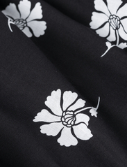 IVY OAK - DERJA GATHERED DRESS MAXI LENGTH - ilgos suknelės - aop bi-color flower black - 6