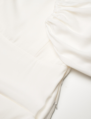 IVY OAK - DANIA 1-SHOULDER DRESS LONG MIDI LENGTH - feestelijke kleding voor outlet-prijzen - snow white - 2