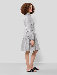 IVY OAK - DIORA dress - marškinių tipo suknelės - summer stripes - 4
