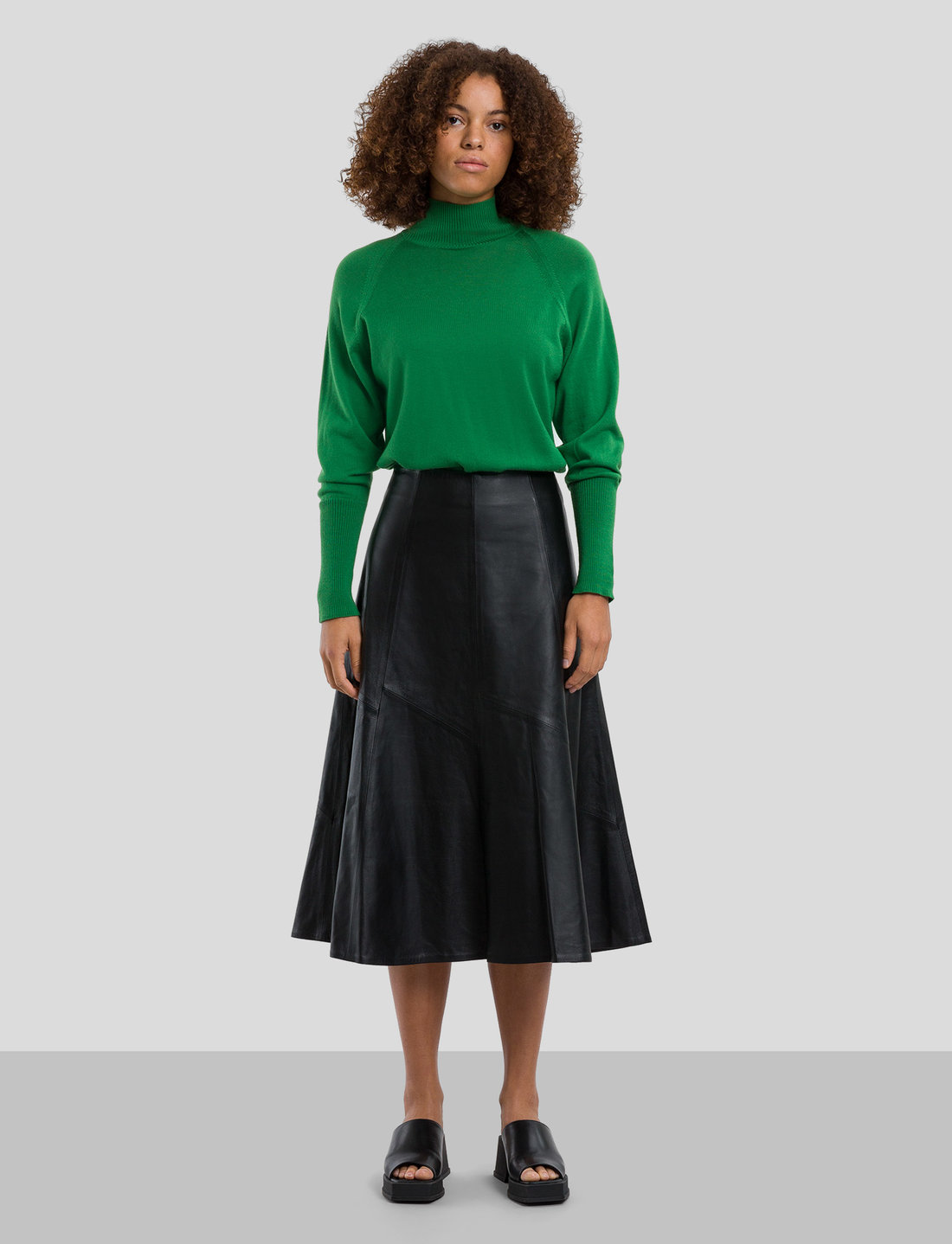 Green leather skirt clearance zara