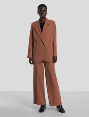 IVY OAK - Blazer With Hidden Press Buttons - ballīšu apģērbs par outlet cenām - mid-brown - 2
