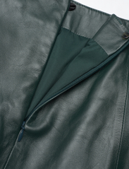 IVY OAK - Flared Leather Midi Skirt - midi skirts - bottle green - 2