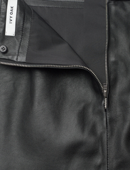 IVY OAK - Leather A-Line Mini Skirt - kurze röcke - black - 2