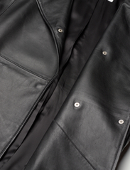 IVY OAK - Leather Trench - pavasarinės striukės - black - 5