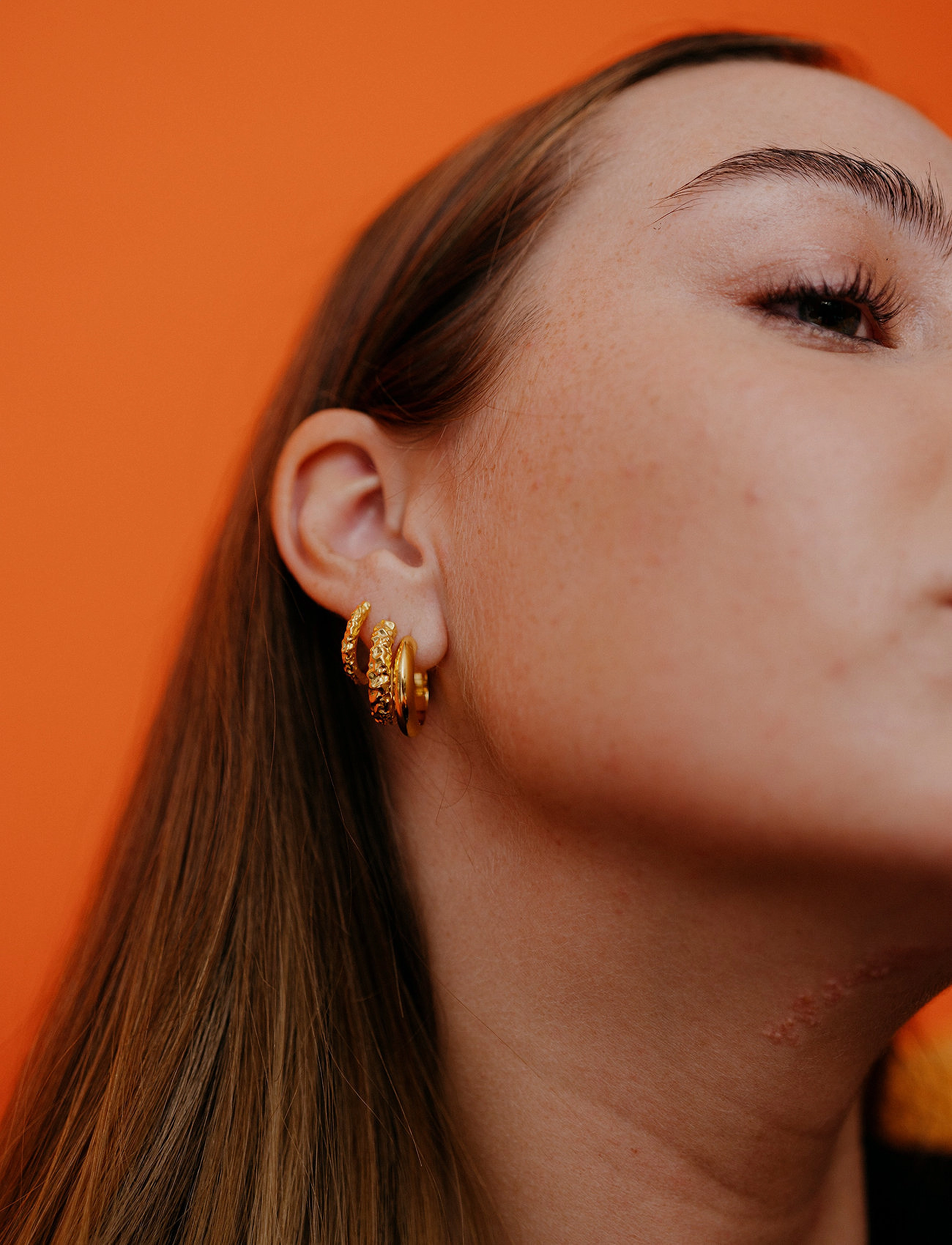 IX Studios - IX Crunchy Edge Earrings - riņķveida auskari - gold - 3