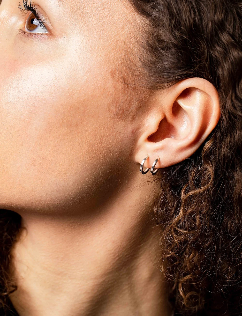 IX Studios - IX Mini Hoops Silver - hoops - silver - 2