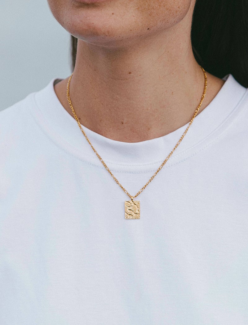 IX Studios - IX Rustic Square Pendant - halskæder - gold - 4
