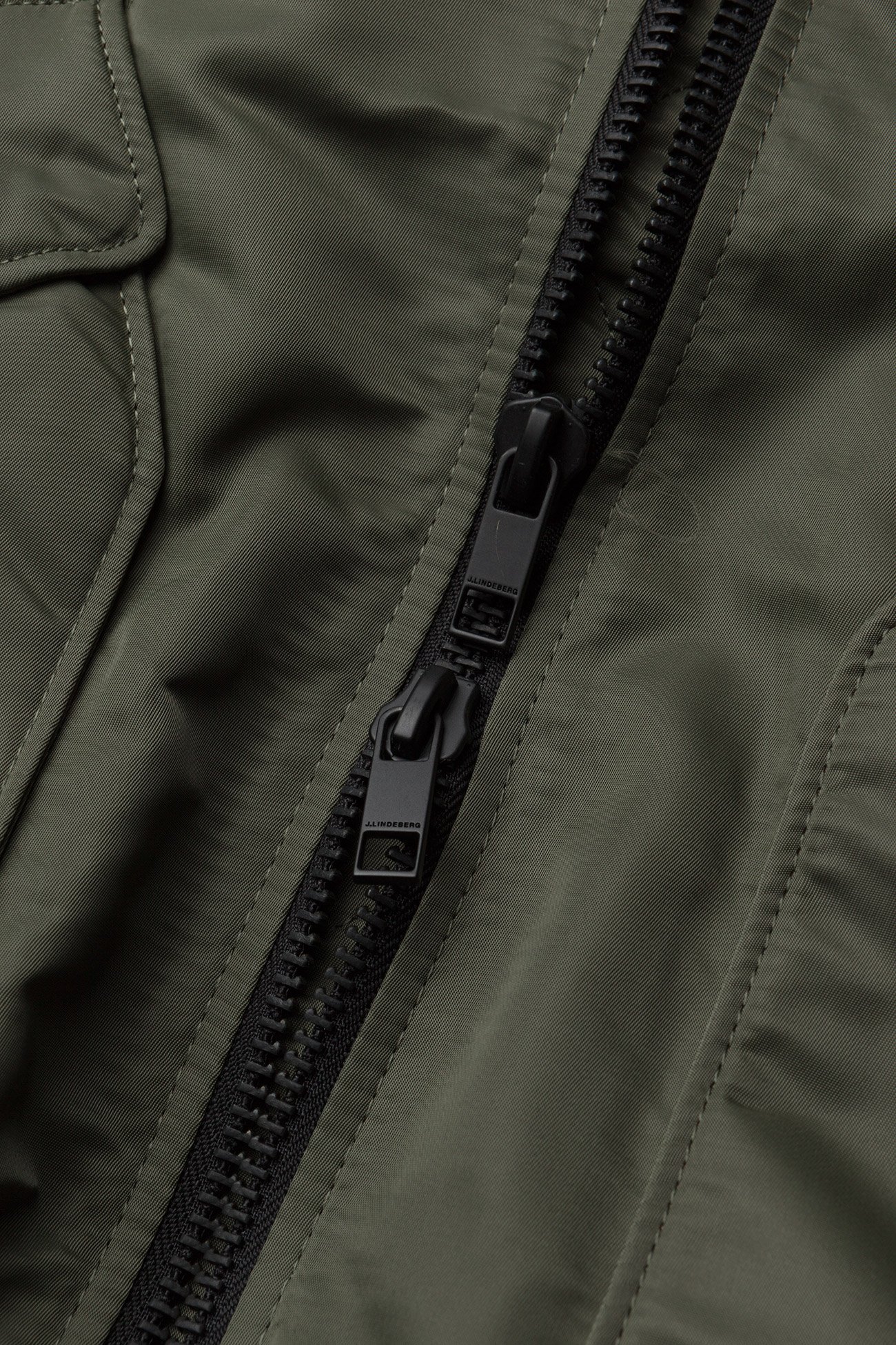 J. Lindeberg - Mauer Action Nylon - beetle - 4