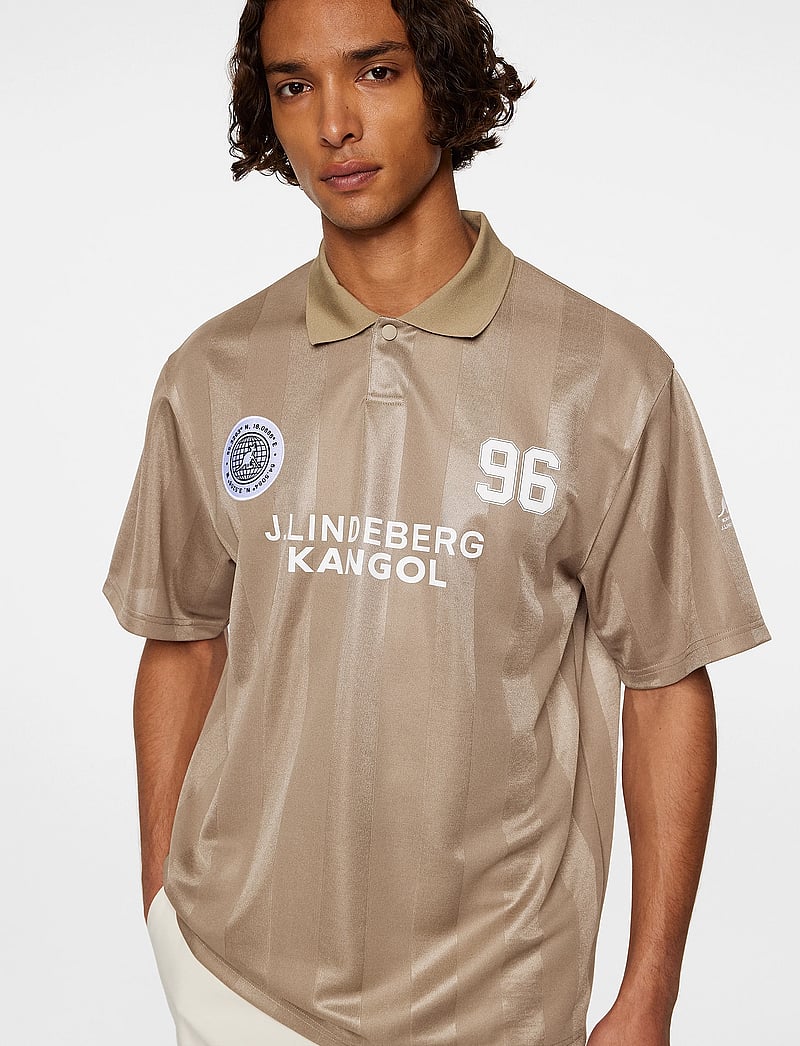 J. Lindeberg - Paul Football Jersey - toppe & t-shirts - vintage khaki - 5