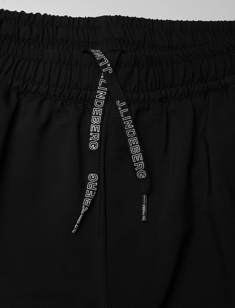 J. Lindeberg - Novo Pro Pack Shorts - treenishortsit - black - 4