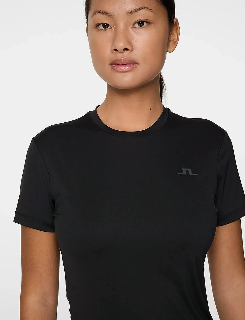 J. Lindeberg - Ada T-shirt - t-shirts - black - 5