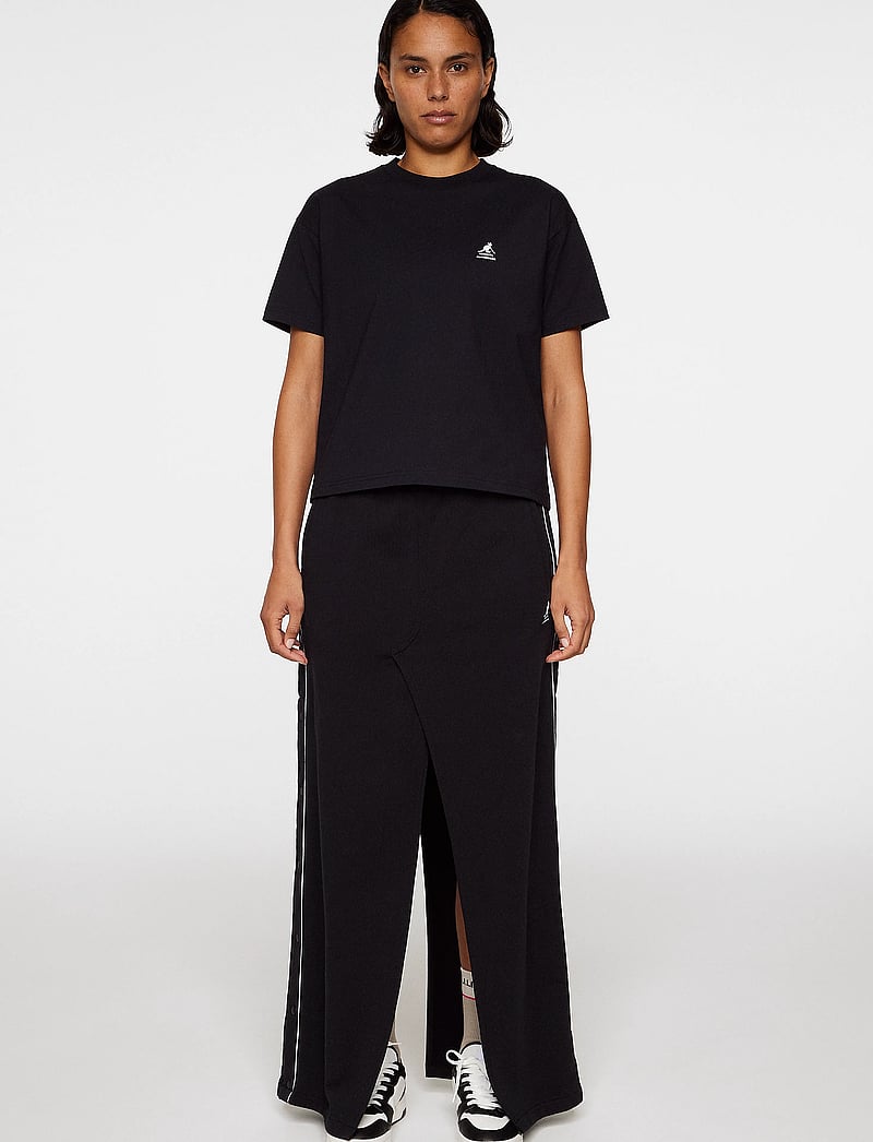 J. Lindeberg - Lina T-shirt - t-shirts - black - 4