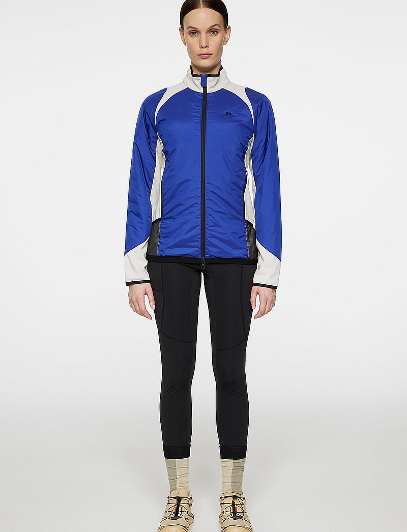 J. Lindeberg - Sanaa Hybrid Jacket - friluftsjakker - moonbeam melange - 4