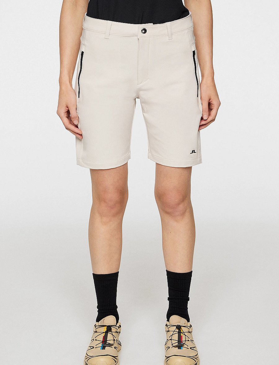 J. Lindeberg - Angie Shorts - outdoorshorts - moonbeam - 0