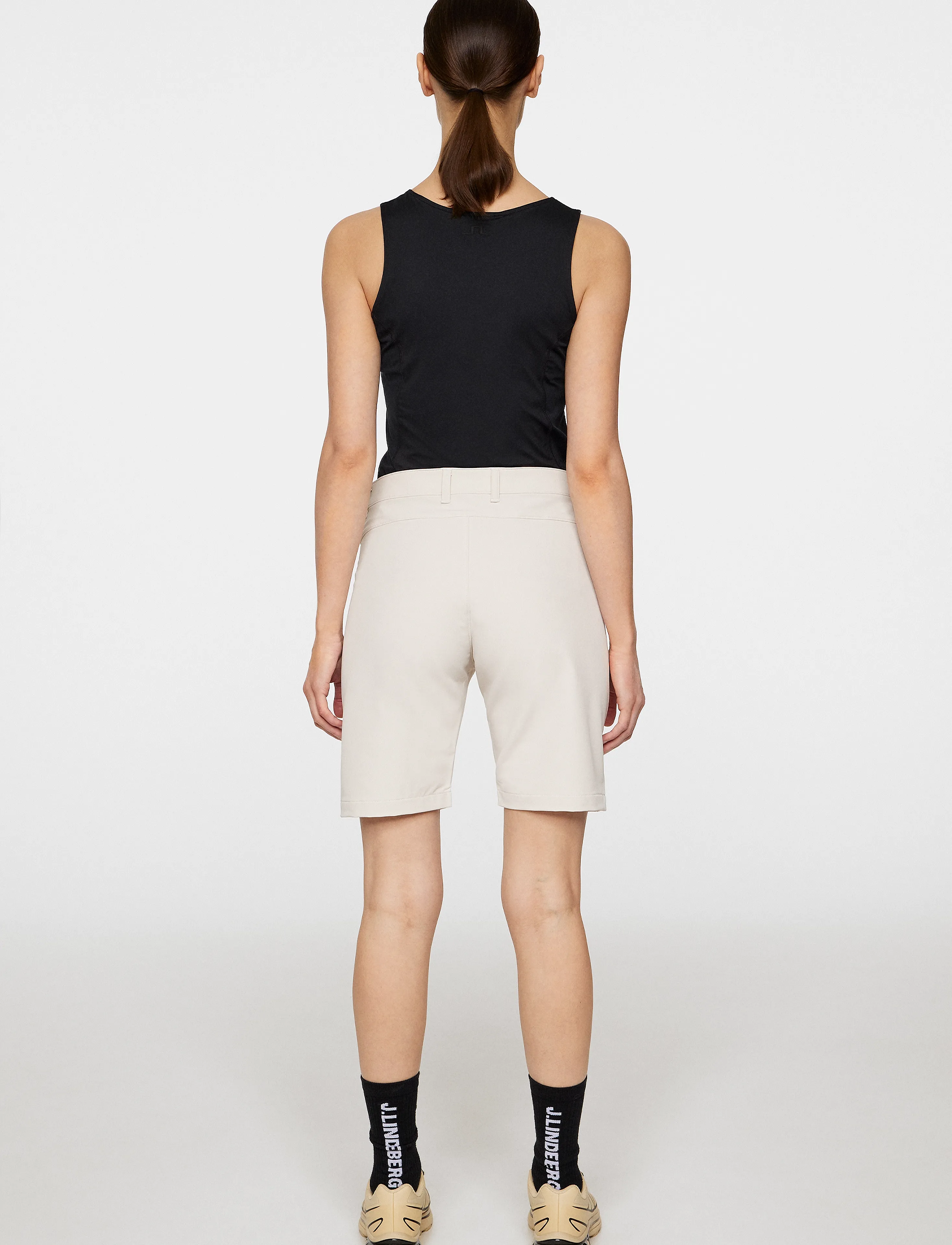 J. Lindeberg - Angie Shorts - outdoor shorts - moonbeam - 3