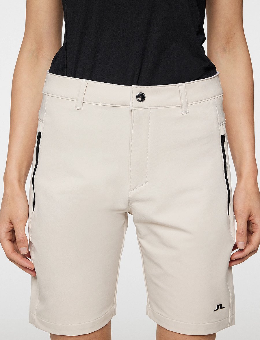 J. Lindeberg - Angie Shorts - outdoorshorts - moonbeam - 5
