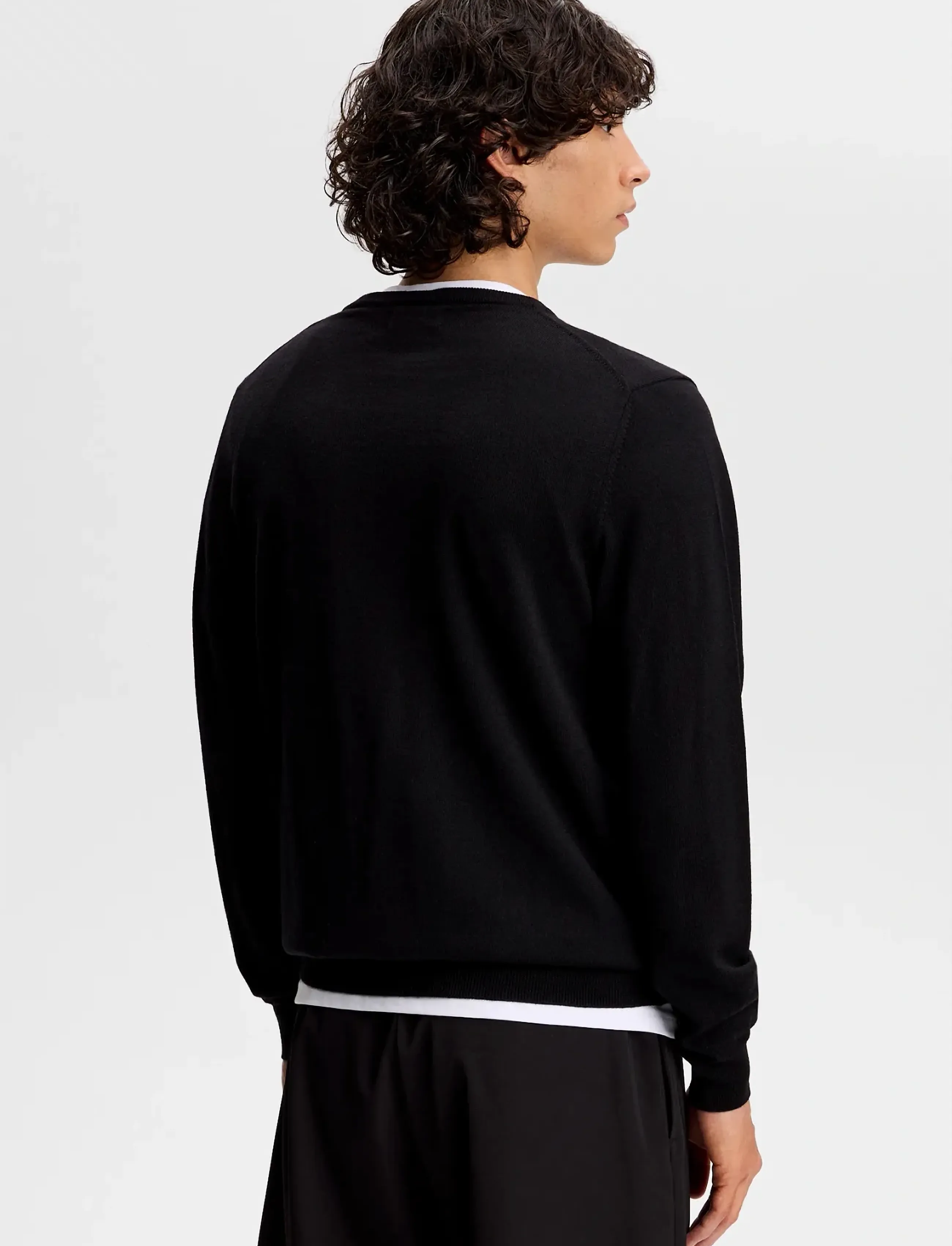 J. Lindeberg - Lymann Knitted Sweater - knitted v-necks - black - 2
