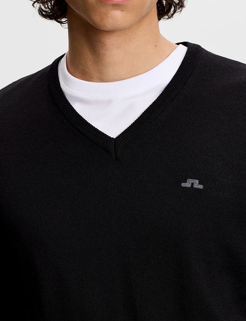 J. Lindeberg - Lymann Knitted Sweater - v-kaelusega kudumid - black - 4