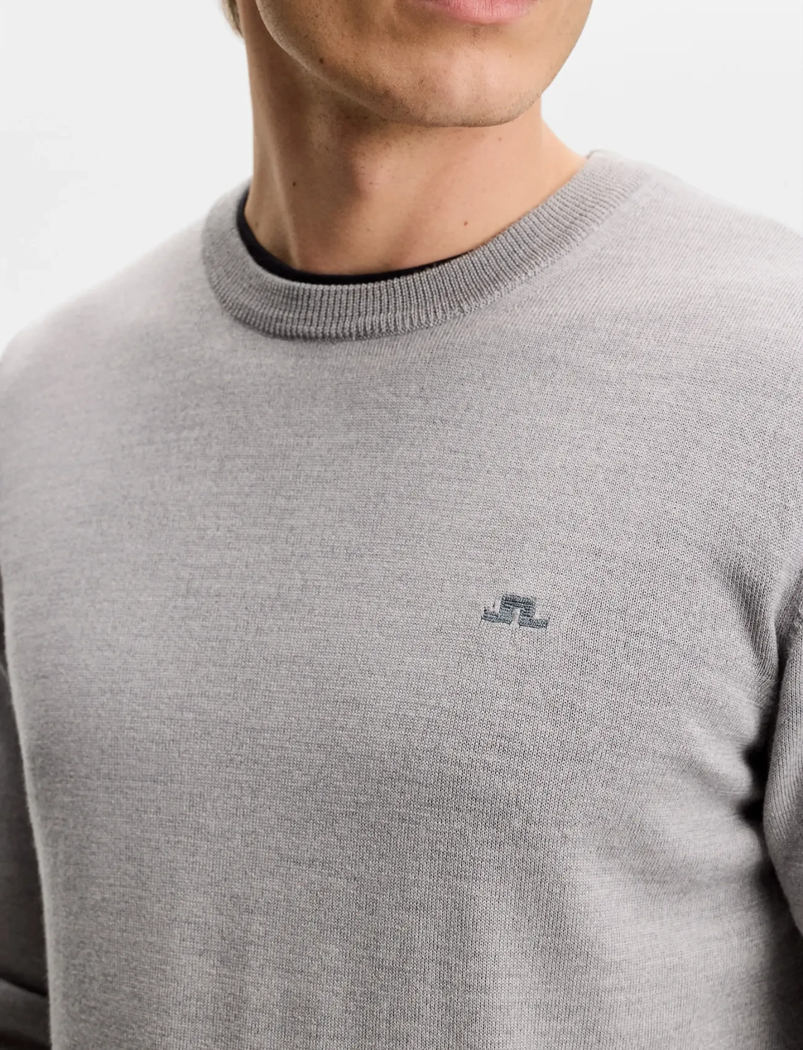 J. Lindeberg - Keane Merino Crew Neck - knitted round necks - light grey melange - 4