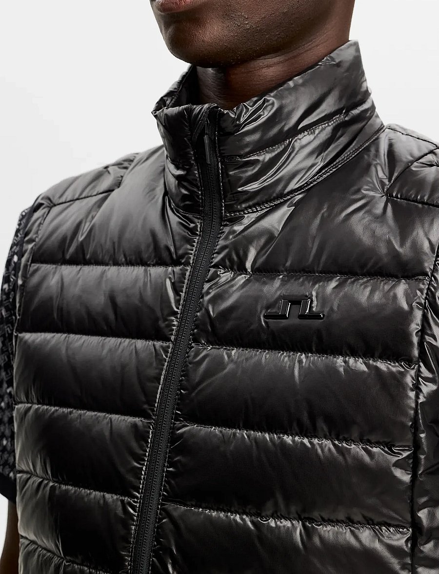 J. Lindeberg - Oden Light Down Vest - västar - black - 4