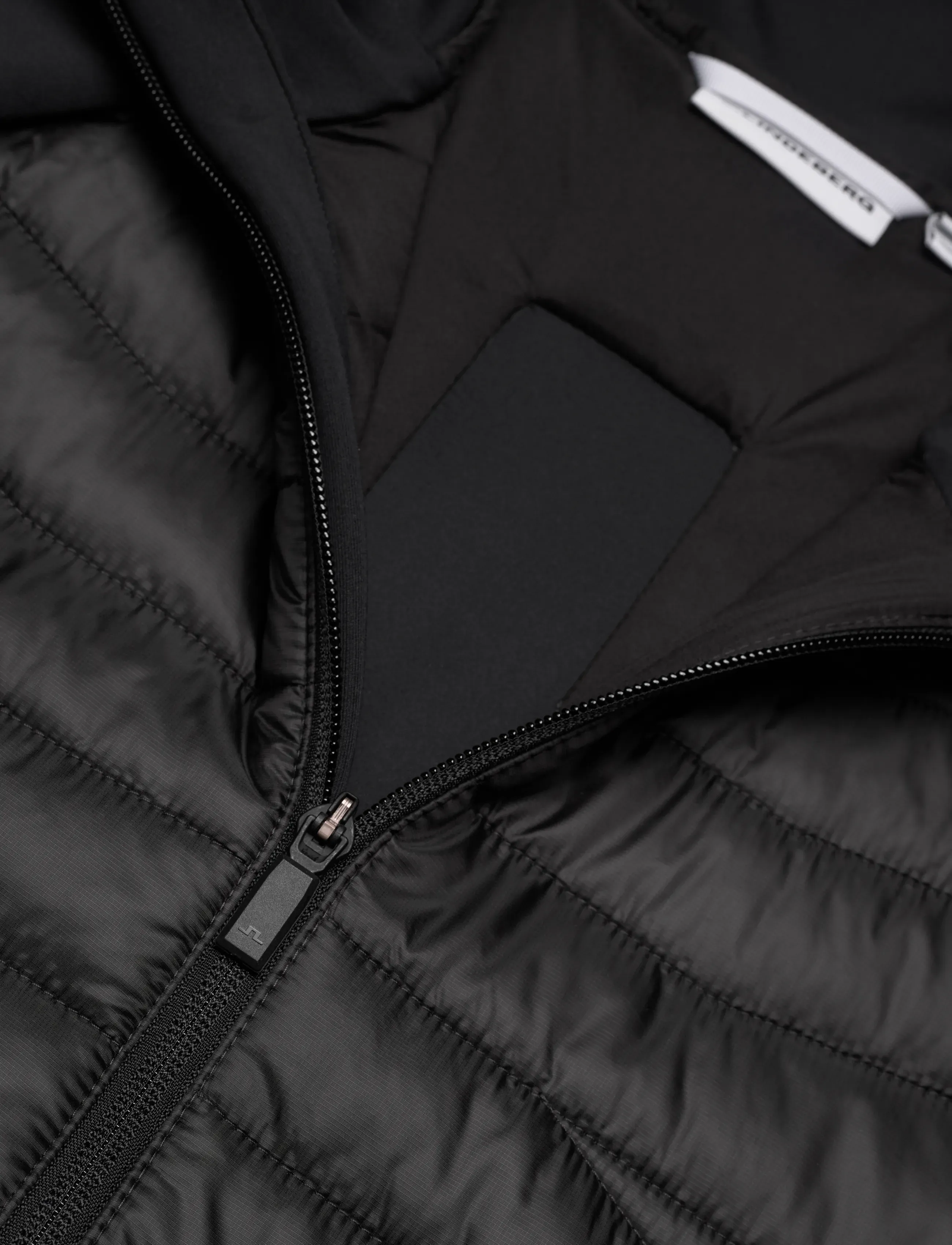 J. Lindeberg - Heyden Quilt Hybrid Hood - quiltede - black - 5