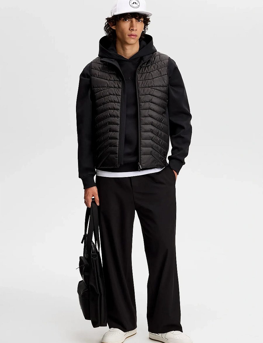 J. Lindeberg - Heyden Quilt Hybrid Vest - vestes - black - 3