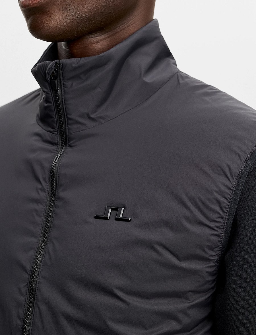 J. Lindeberg - Clinton Padded Vest - vestid - black - 4