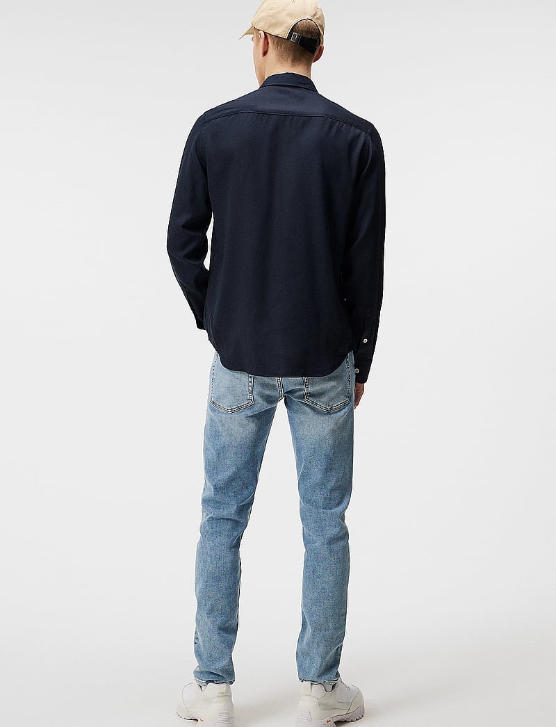 J. Lindeberg - Jay Active Light Indigo Jeans - slim fit jeans - light blue - 3