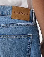 J. Lindeberg - Cody Washed Regular Jeans - nordic style - light blue - 6