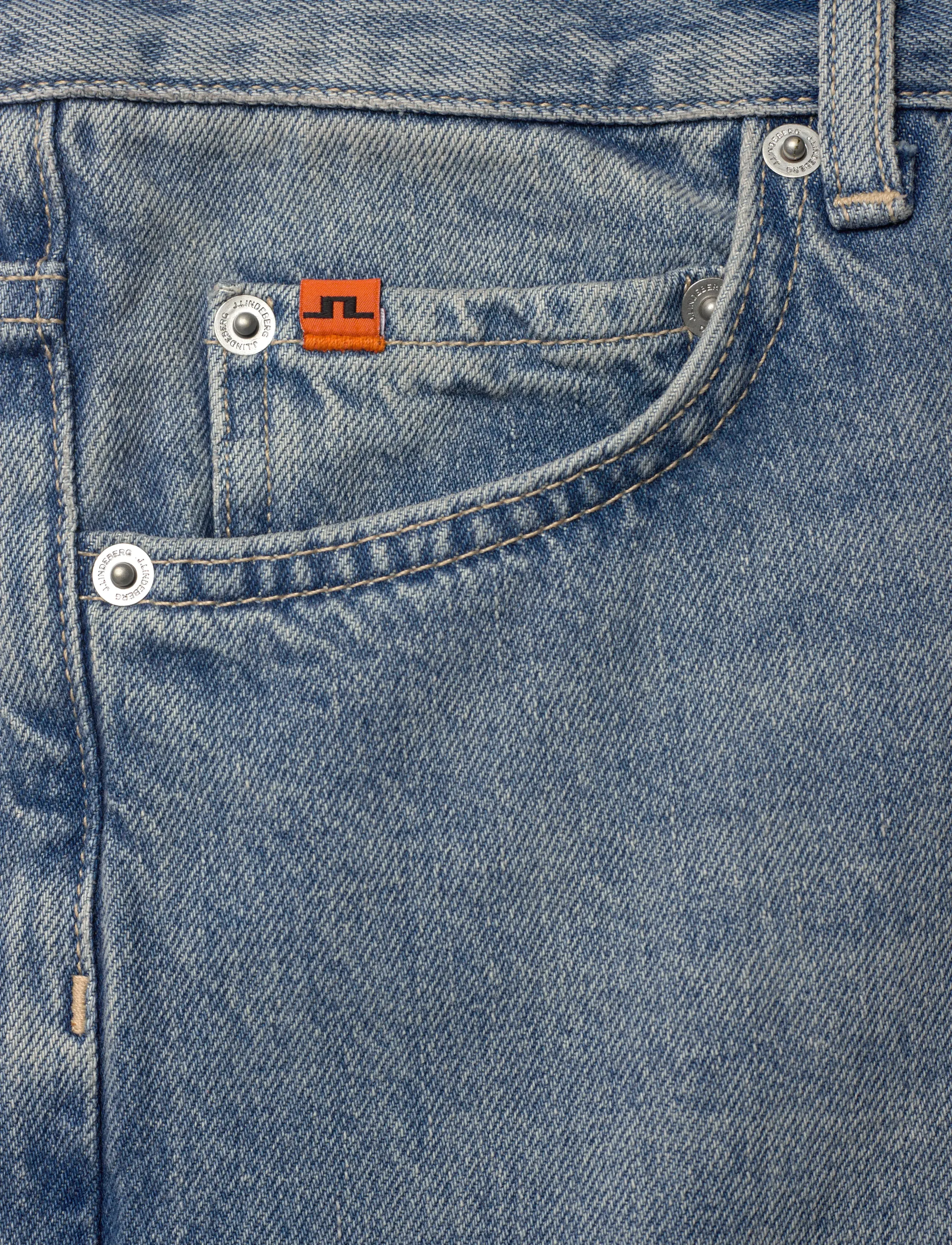 J. Lindeberg - Cody Light Wash Reg Jeans - tavalised teksad - light blue - 5