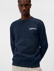 J. Lindeberg - Throw Crew Neck - langermede t-skjorter - jl navy - 4